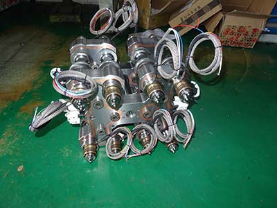 叠层模多头针阀咀技术