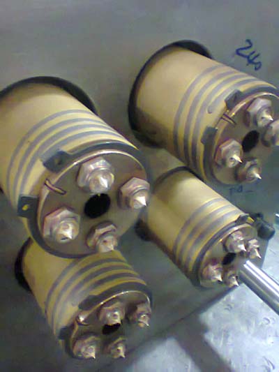 叠层模多头针阀咀技术